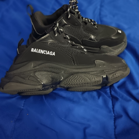 Balenciaga shoes - Picture 5 of 12